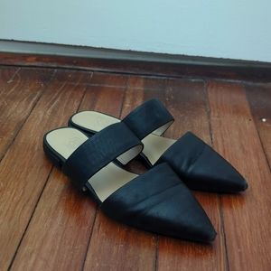 Franco Sarto Black Leather Pointed Flat sandal